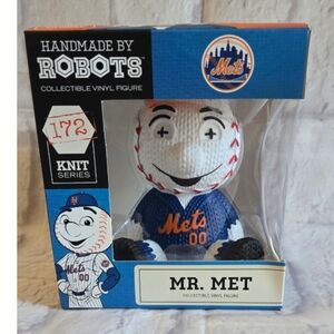 Mr. Met Knit Series Collectible Vinyl Figure